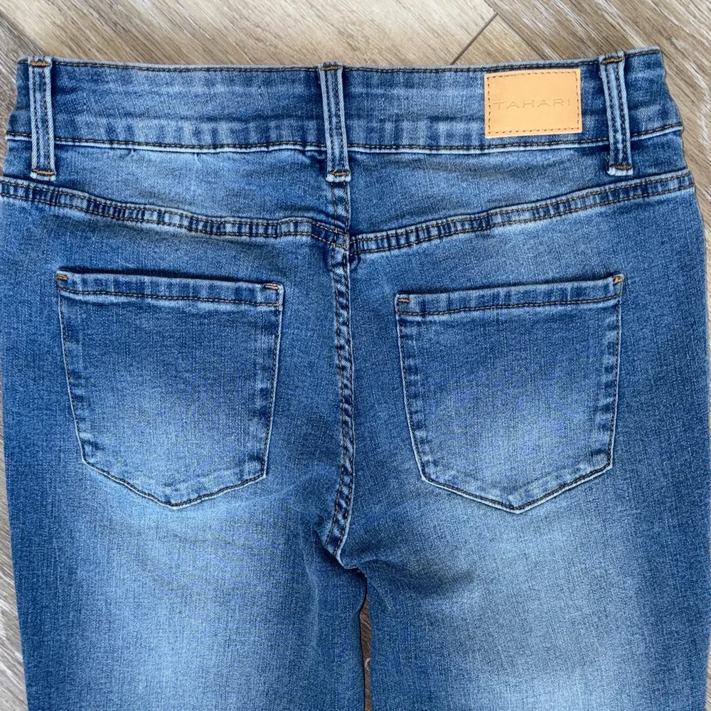Tahari Women's Straight Leg Jeans in Medium Blue